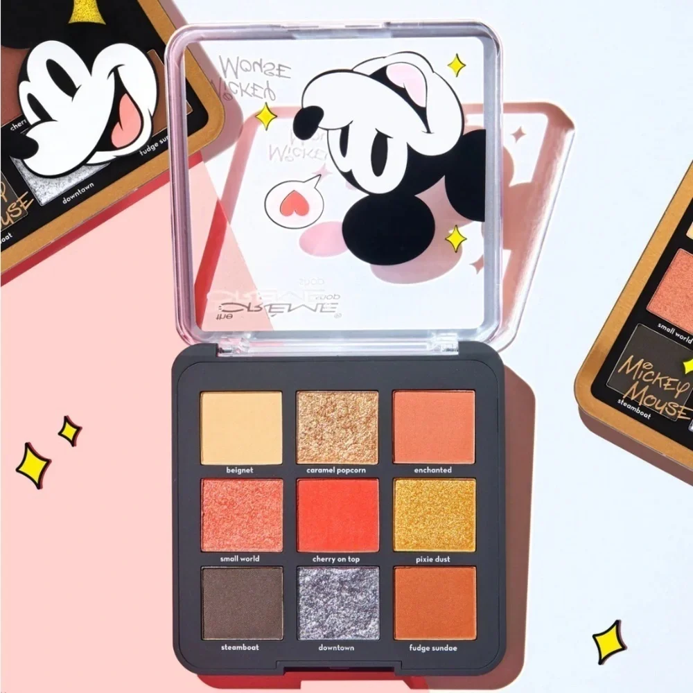 DISNEY: AROUND THE WORLD EYESHADOW PALETTE (MICKEY MOUSE)